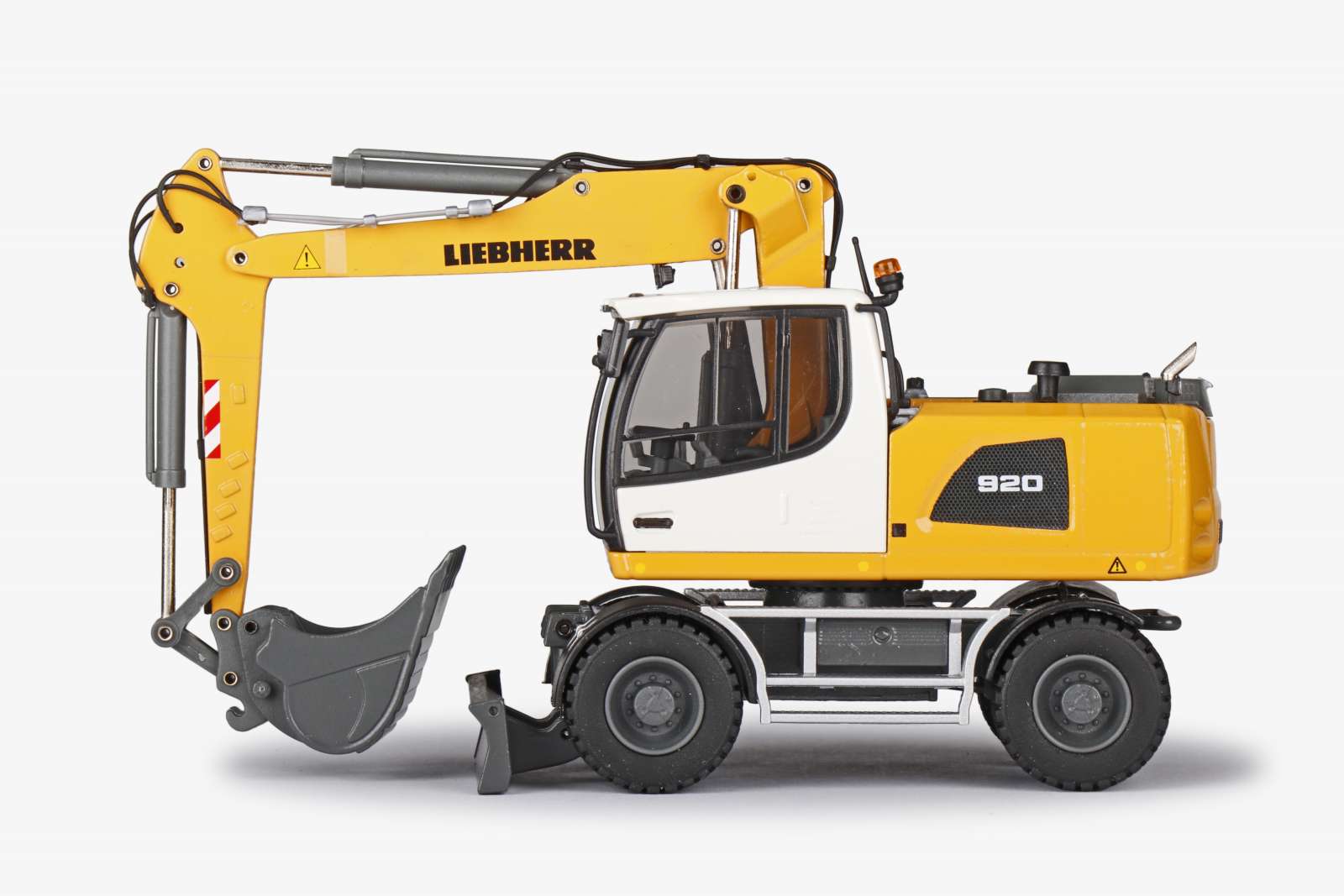 Bager točkaš Liebherr A920