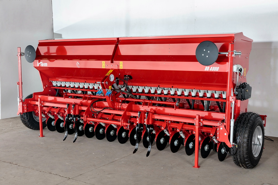 23 redna žitna sejal.Irtem sa duplim diskom sa depozit. za đubrivo+tramling sistem