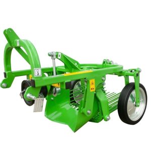 Вадачка за компири со задно исфрлање Bomet