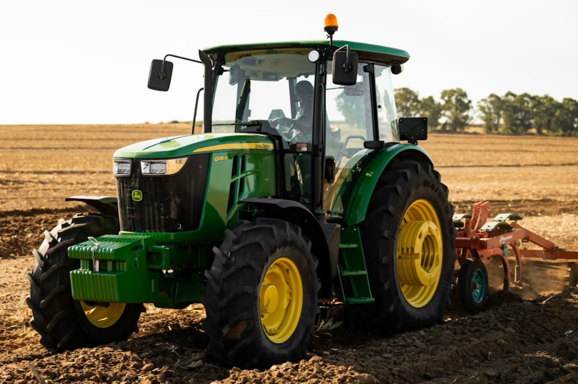 Traktor John Deere 6135B 12Х12 Creper - Slika 2